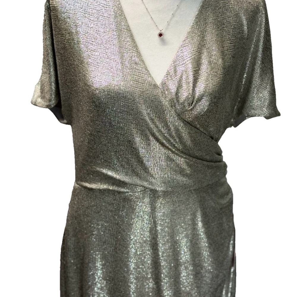 Lauren Ralph Lauren NWT MSRP $160 Women’s Sz 14 Metallic Silver Wrap Dress